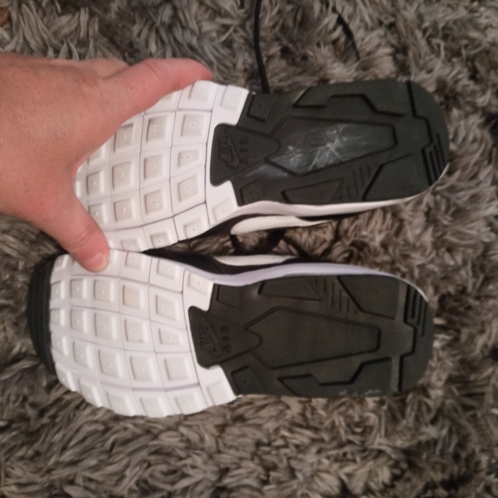 Nike Size 8 - Picture 3 of 5